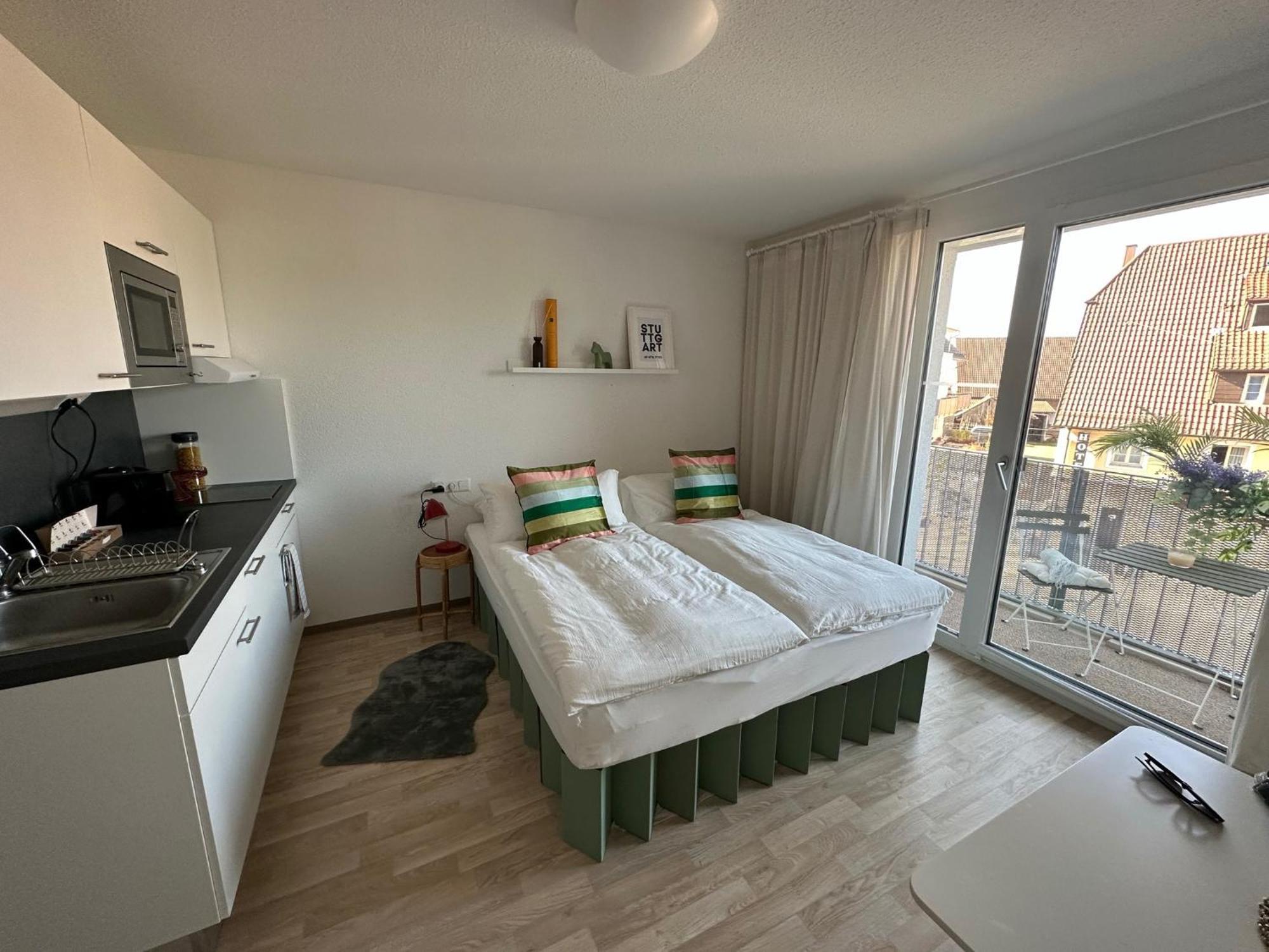 Stilvolles Und Modernes Appartement Mit Sonnigem Balkon In Flughafen- Und Messenaehe 31 Leinfelden-Echterdingen Zewnętrze zdjęcie